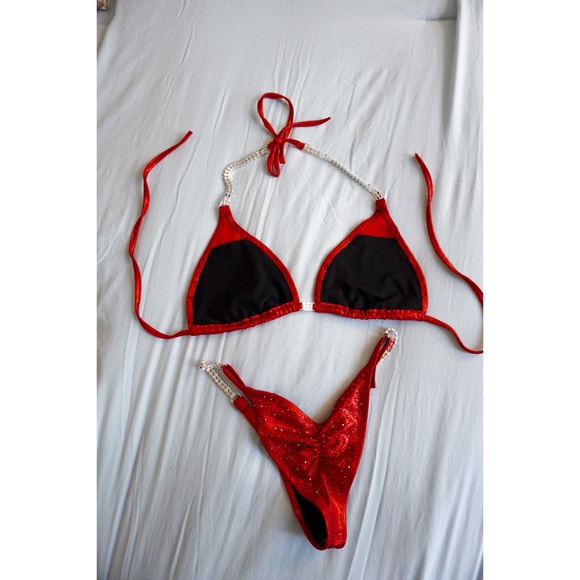 NPC Bikini, RED - Picture 8 of 9